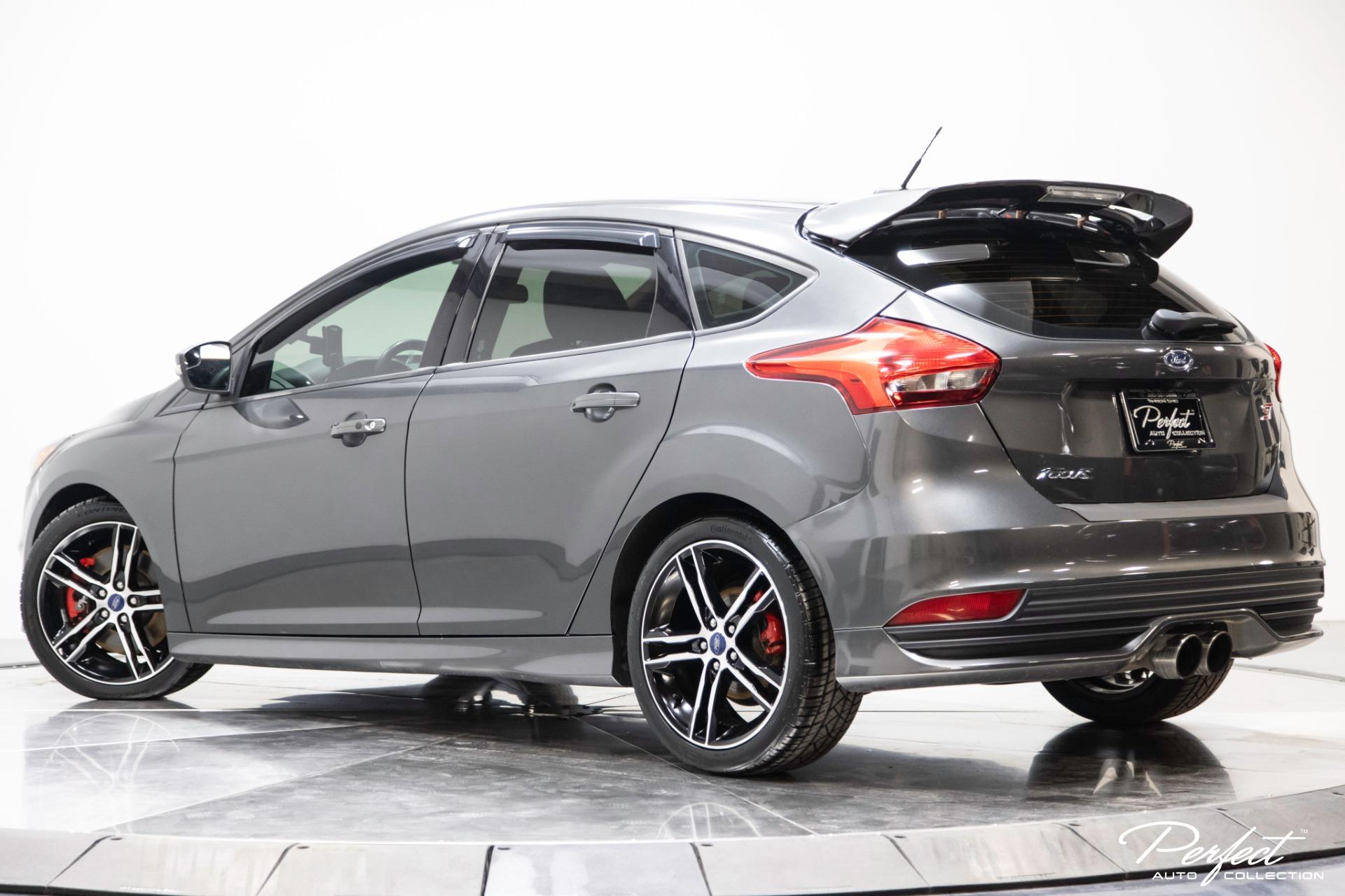 Used 2016 Ford Focus ST For Sale ($25,995) | Perfect Auto Collection ...