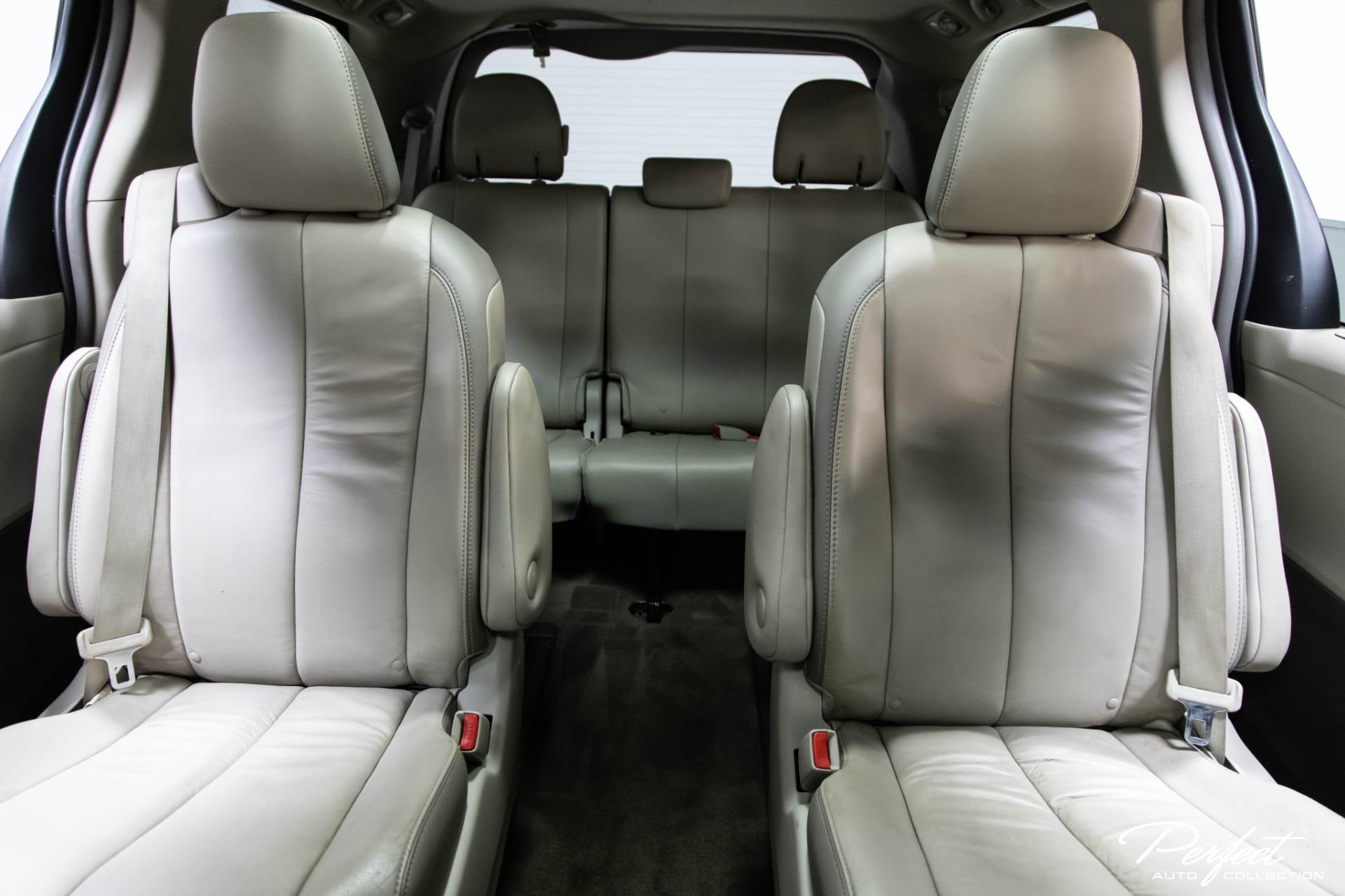 8 passenger toyota sienna interior