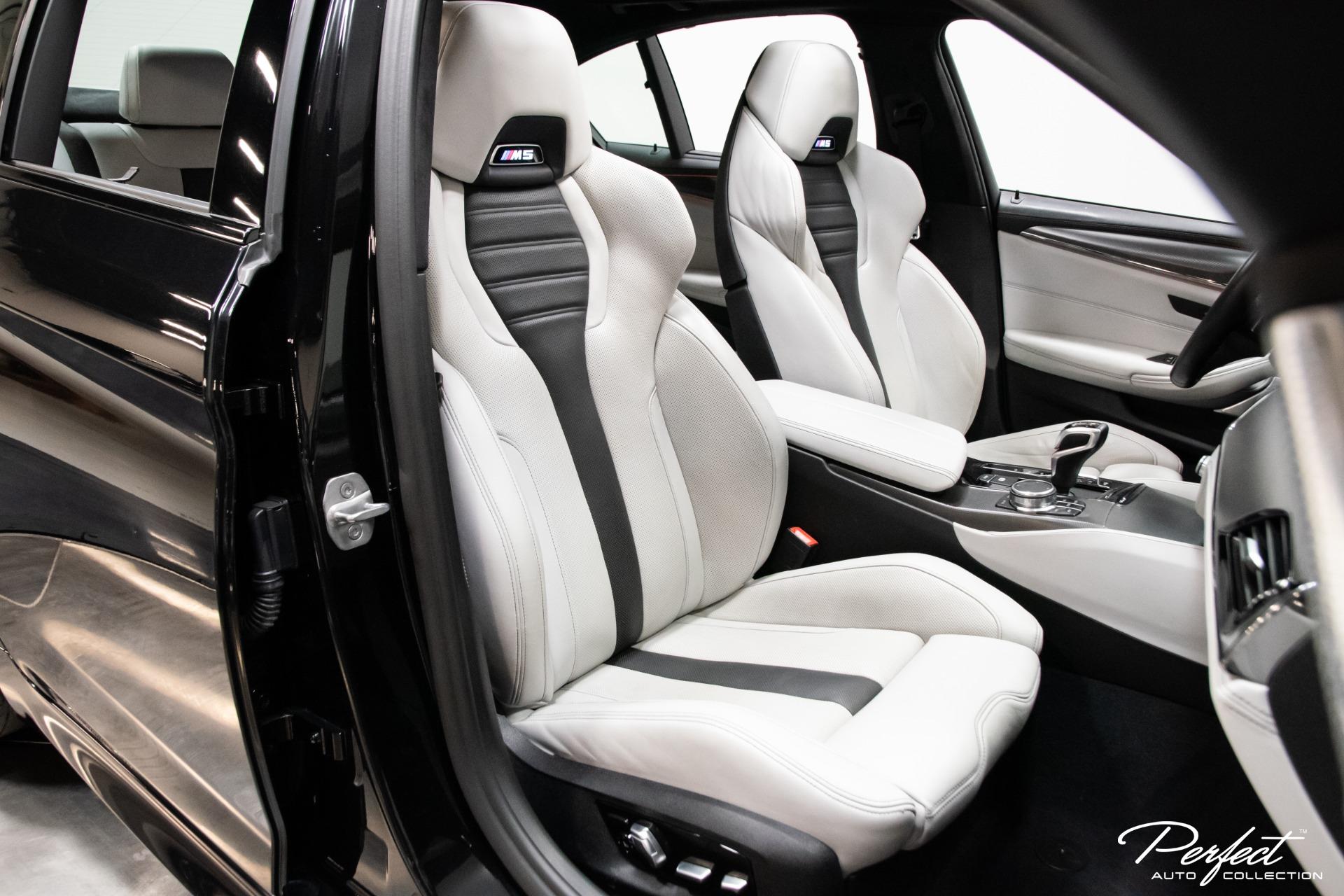 BMW5 M5 F90 - office chair from a car seat