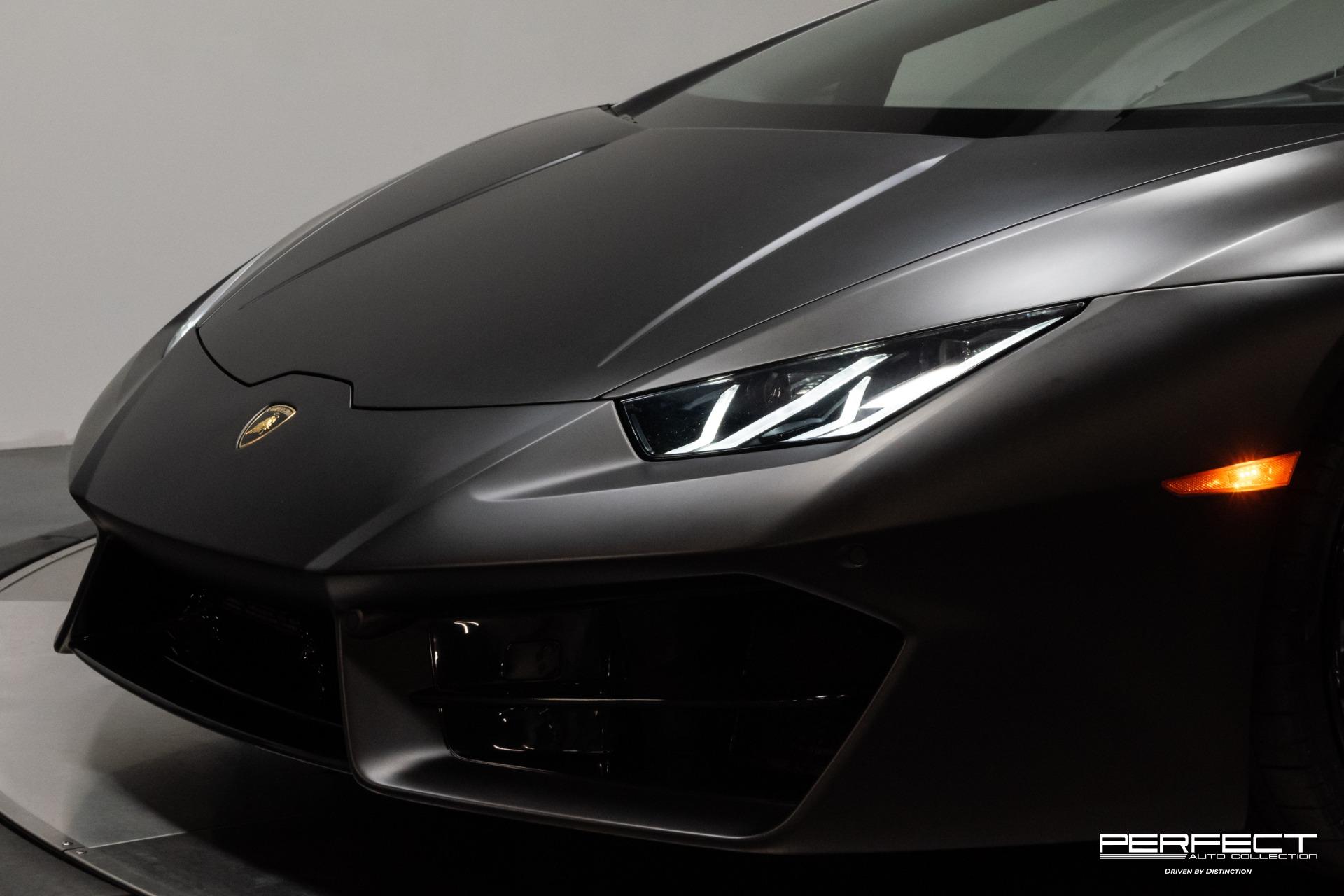 Lamborghini Huracan Performante Looks The Part In Matte Black