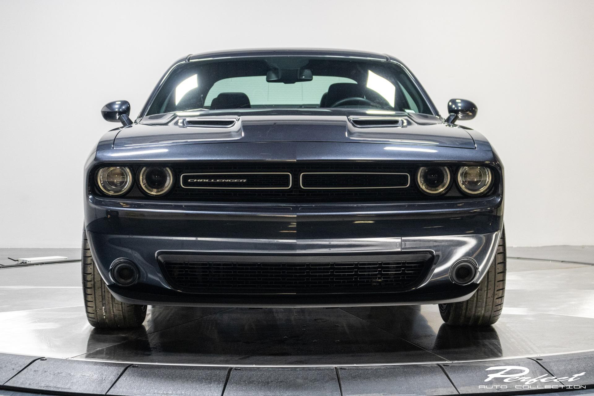 Dodge challenger awd