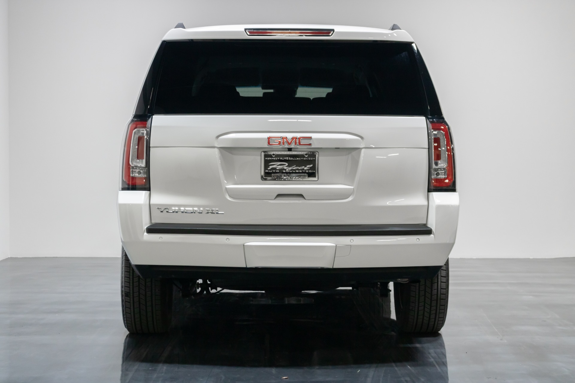 Used 2019 GMC Yukon XL SLT Sport Utility 4D For Sale ($45,993 ...