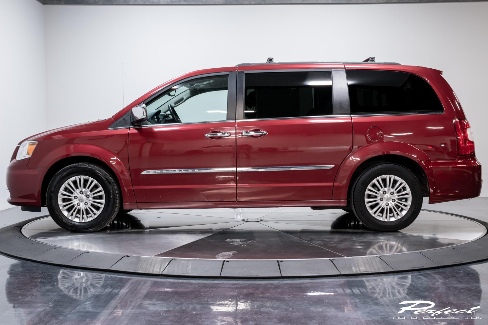 Used 2015 Chrysler Town and Country Touring-L For Sale ...