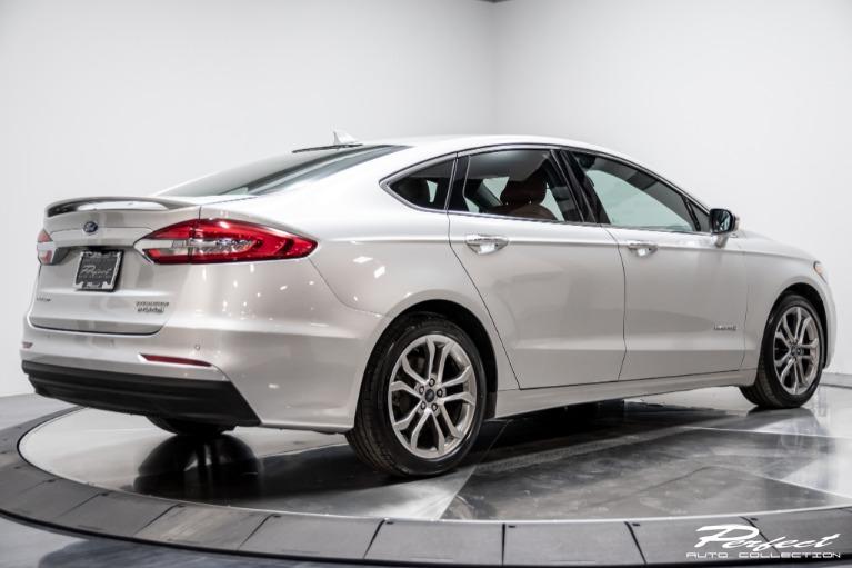 Ford fusion hybrid titanium