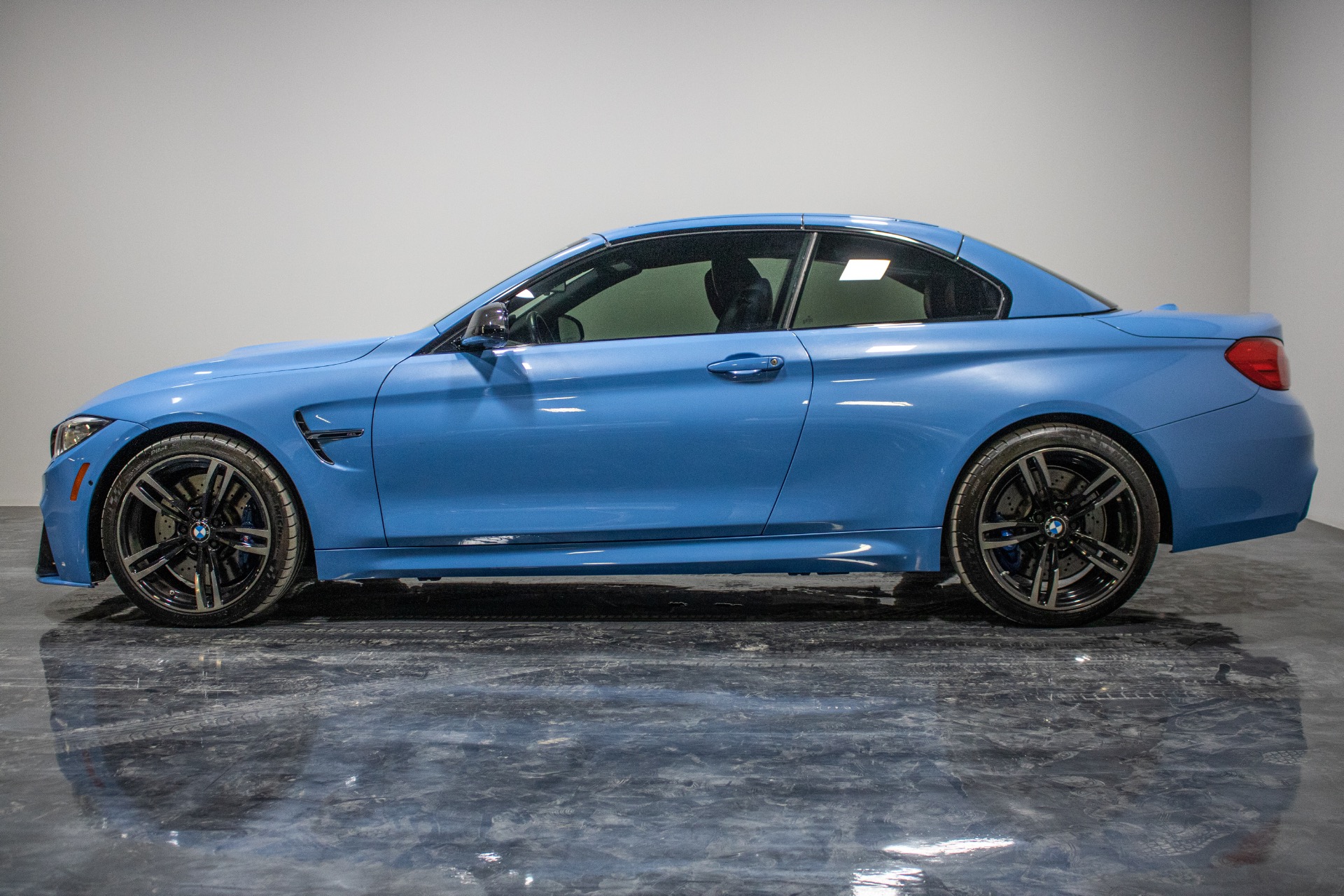 Used 2016 BMW M4 Convertible 2D For Sale ($40,893) | Perfect Auto ...